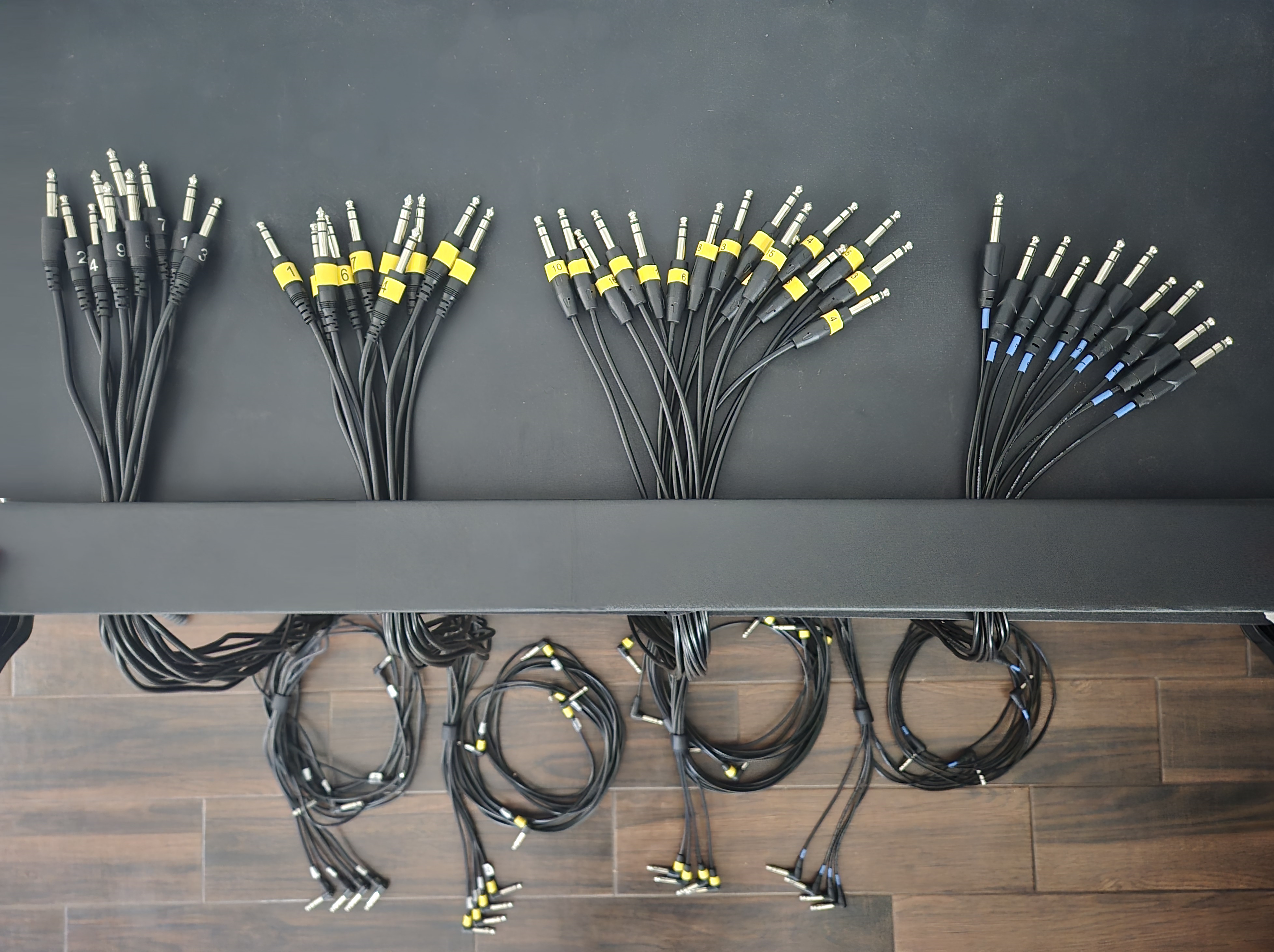 Full D20 cable set, numbered and labeled